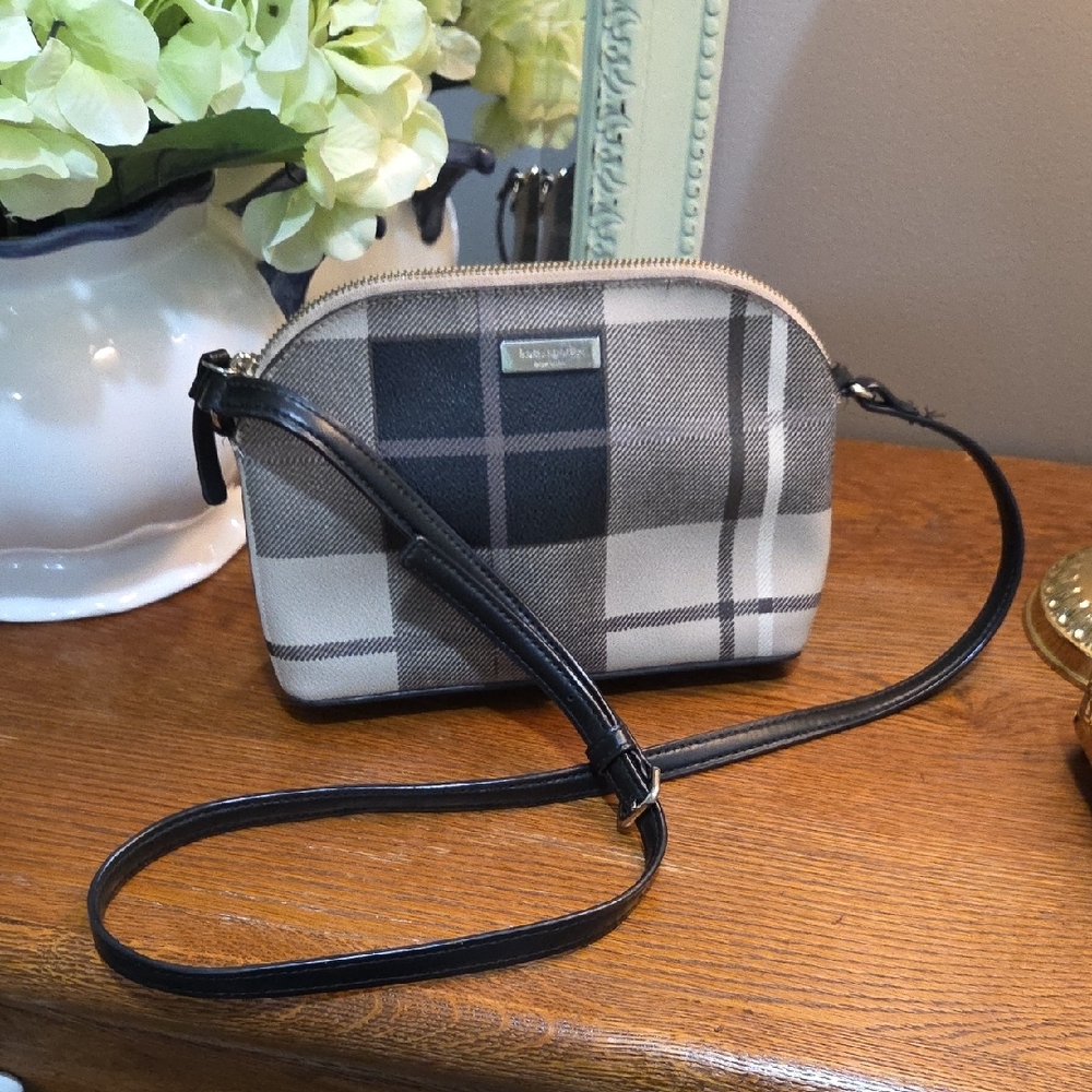 Kate Spade Black and Cream Crossbody Bag with Minimalist Design